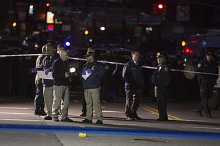 NYC police fatally shoot 34-year-old man carrying metal pipe ...