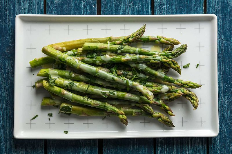 Asparagus With Avgolemono Sauce    
