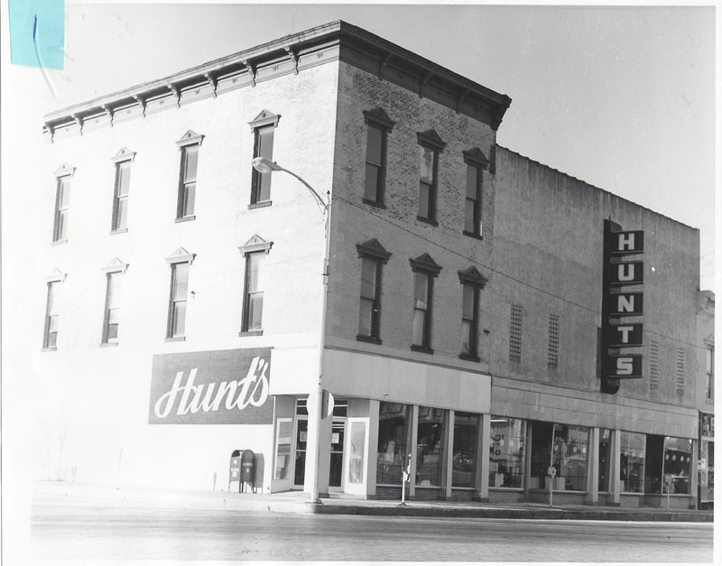 Residents remember Walnut Street in 1960s Northwest Arkansas Democrat