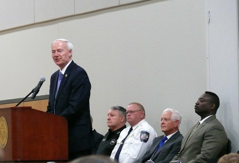 Governor is speaker at ALETA graduation Camden News