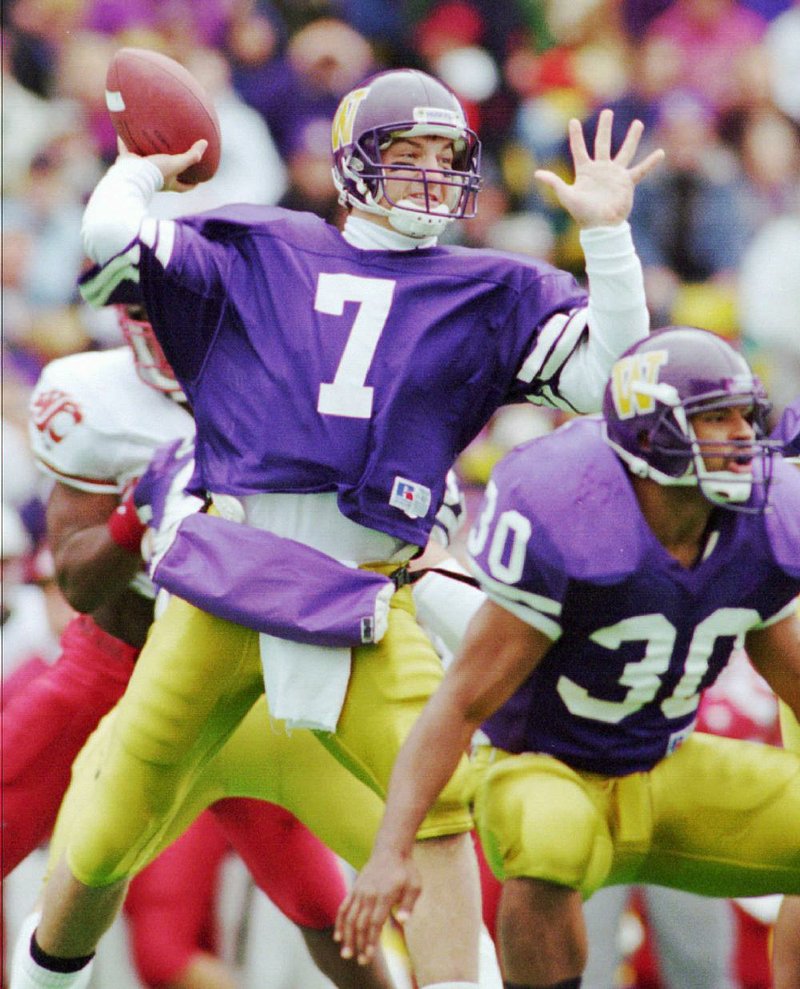 Former NFL player Damon Huard is joining Hall of Fame quarterback Dan Marino in the winemaking business.