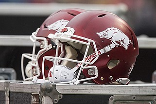 arkansas razorbacks football helmet 2017 NCAA Revolution Mini Pocket Pro Size this collectible Speed Authentic football helmet is made specifically for fans of the Arkansas Razorbacks Arkansas Razorbacks Schutt White Replica