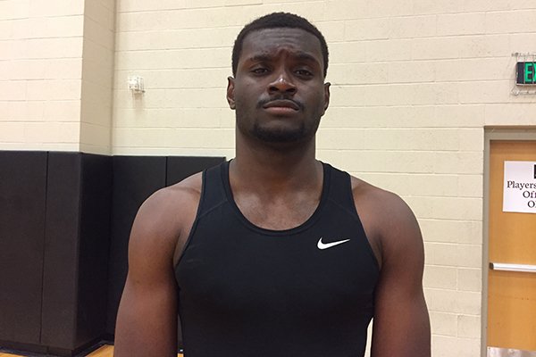 Arkansas freshman basketball player enters NCAA transfer ...