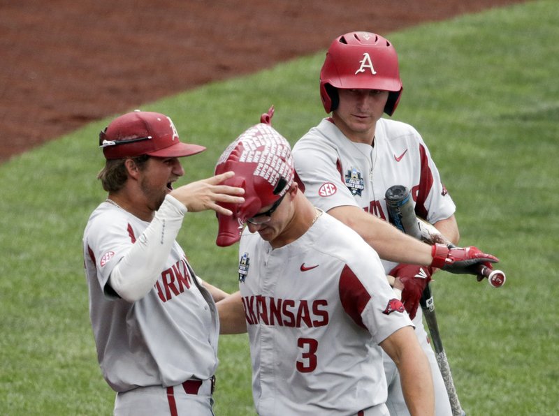 Fletcher's bat helps Arkansas handle Red Raiders at CWS Hot Springs
