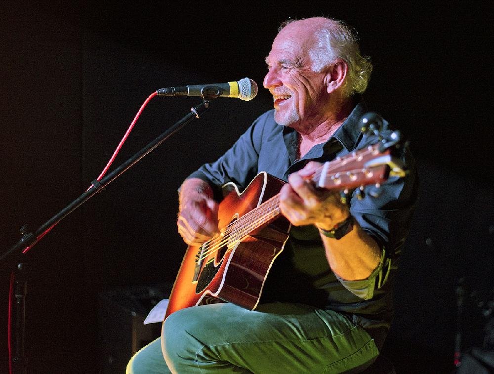 Jimmy Buffett, a hockey player and too much rum