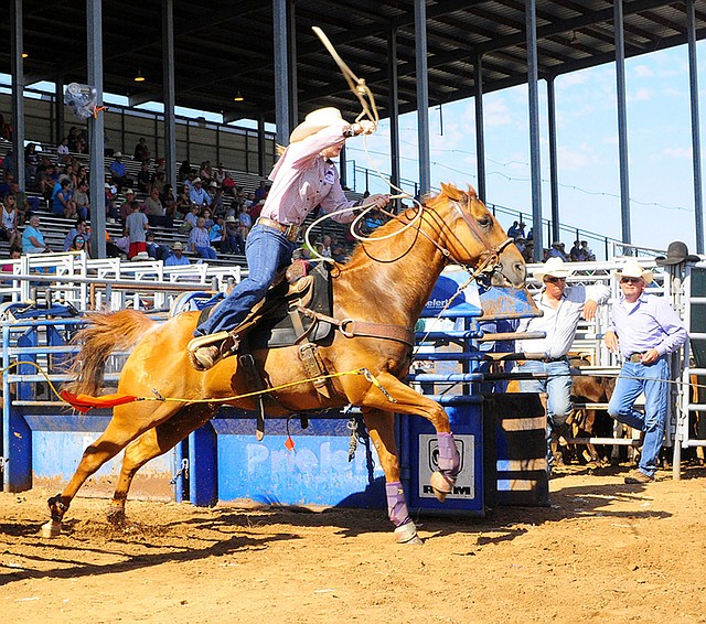 Photo courtesy IFYR/RodeoBum.com. Baylee Lester competes at the 2017 International Finals Youth Rodeo.