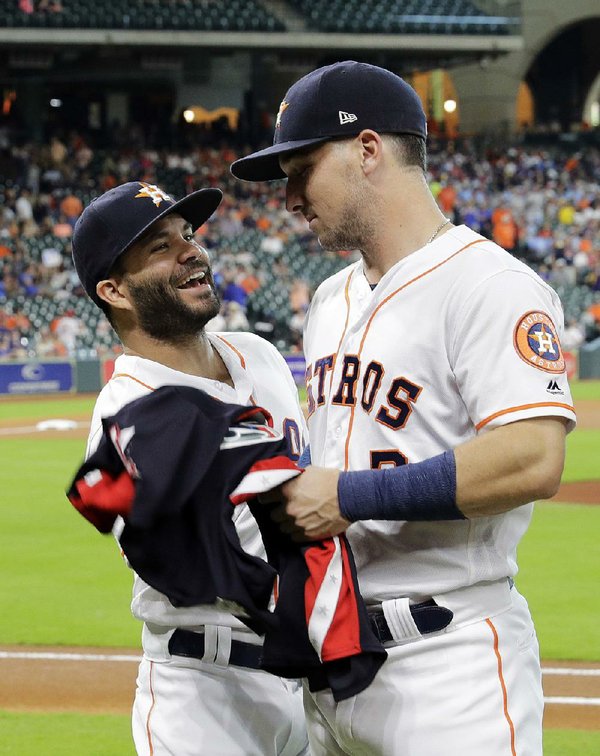 Love Bregman but there's no way he's 6 feet tall : r/Astros