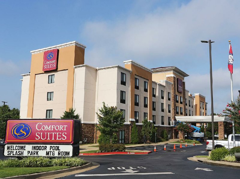 LR Markham Apartments LLC, a Conway-based limited liability company, paid $6.2 million for the Little Rock Comfort Suites hotel at 11 Crossings Court in Little Rock. 