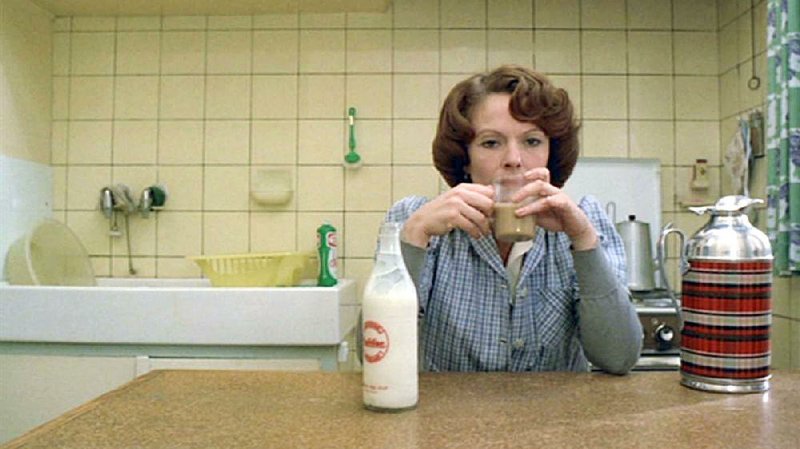 Delphine Seyrig in Chantal Aker-mann’s Jeanne Dielman, 23 quai du commerce, 1080 Bruxelles (1975), a ﬁ lm The New York Times called “ﬁ rst masterpiece of the feminine in the history of the cinema.”