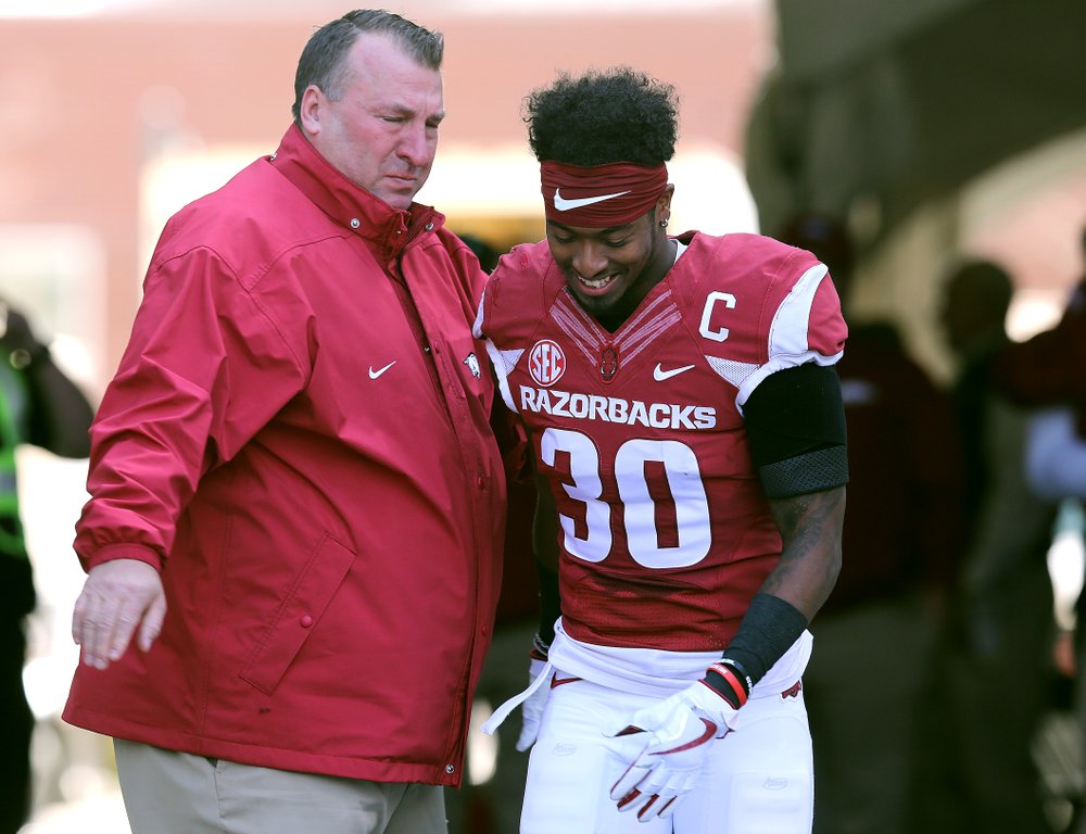 Former Hog Greenlaw still battling the injury bug