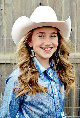 Submitted photo Chloie Thomas, 10, daughter of Andrew and Ashley Thomas, of Farmington, is a contestant for 2018 Lincoln Riding Club princess.