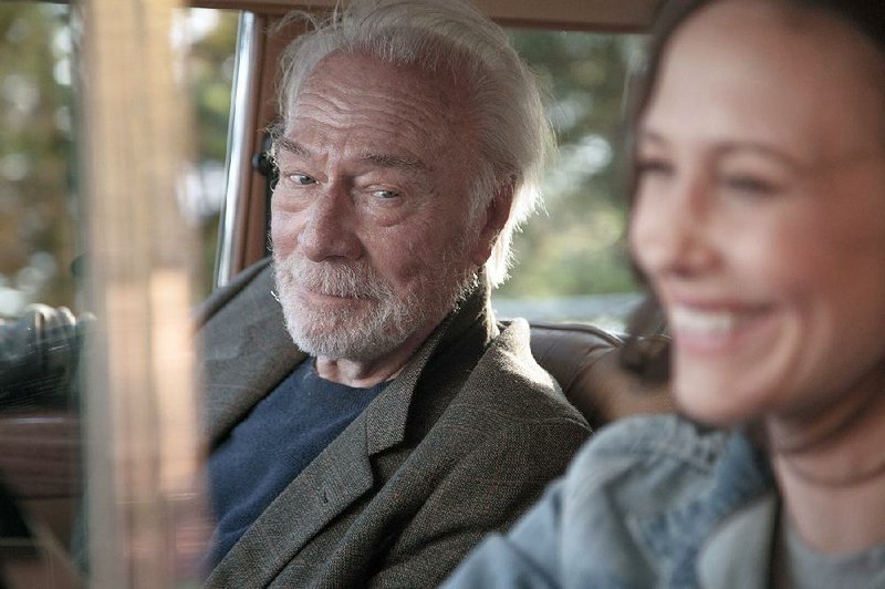Jack (Christopher Plummer) is a charming and manipulative old criminal who convinces his estranged daughter Laura (Vera Farmiga) to unknowingly help him out with one last caper in Boundaries. 