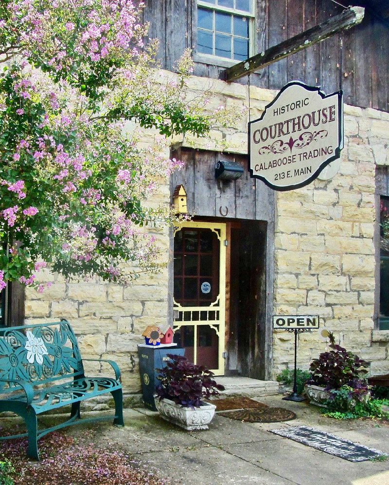 Notable buildings in the Hardy Downtown Historic District include Sharp County’s Old Courthouse, now the Calaboose Trading shop. 