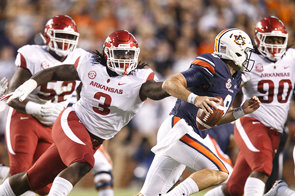 WholeHogSports - Everett leading Aggies' defense