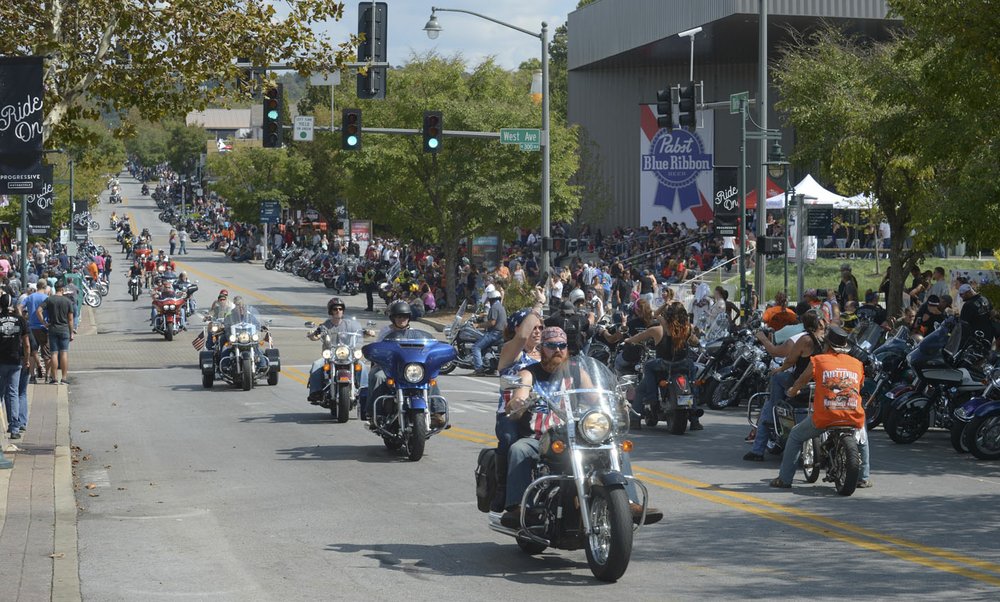 Sweet Home Arkansas - Communities climb on to rev up rally ride