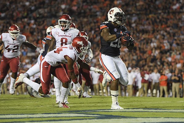 Auburn running back JaTarvius Whitlow rushes for a touchdown during a game against Arkansas on Saturday, Sept. 22, 2018, in Auburn, Ala. 
