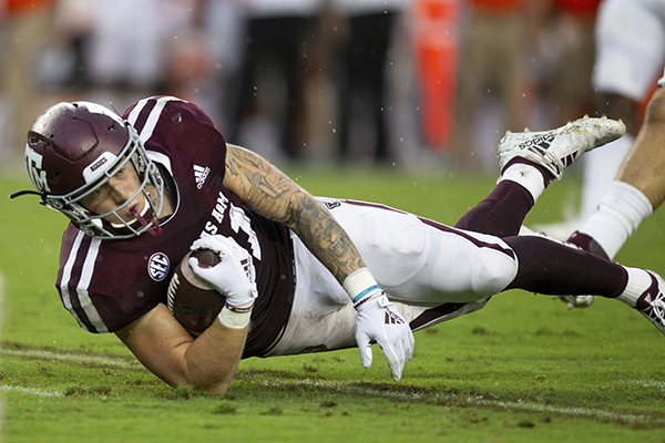 October 6, 2017: Texas A&M Aggies running back Trayveon Williams (5) during  the NCAA football game between the Alabama Crimson Tide and the Texas A&M  Aggies at Kyle Field in College Station