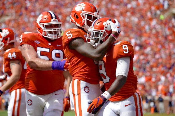 Down 2 QBs, Clemson Survives Syracuse Scare | Hot Springs Sentinel Record