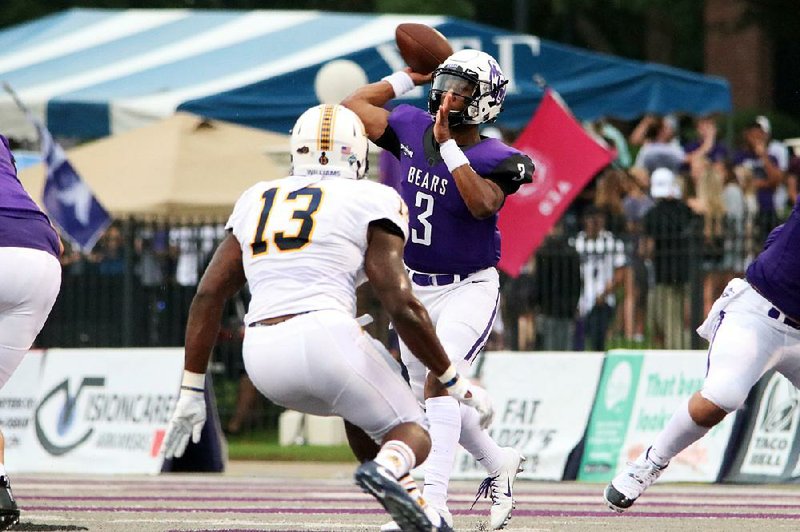 Central Arkansas quarterback Breylin Smith will miss the rest of the season after suffering a broken ankle in Saturday’s 34-31 overtime loss at Sam Houston State.