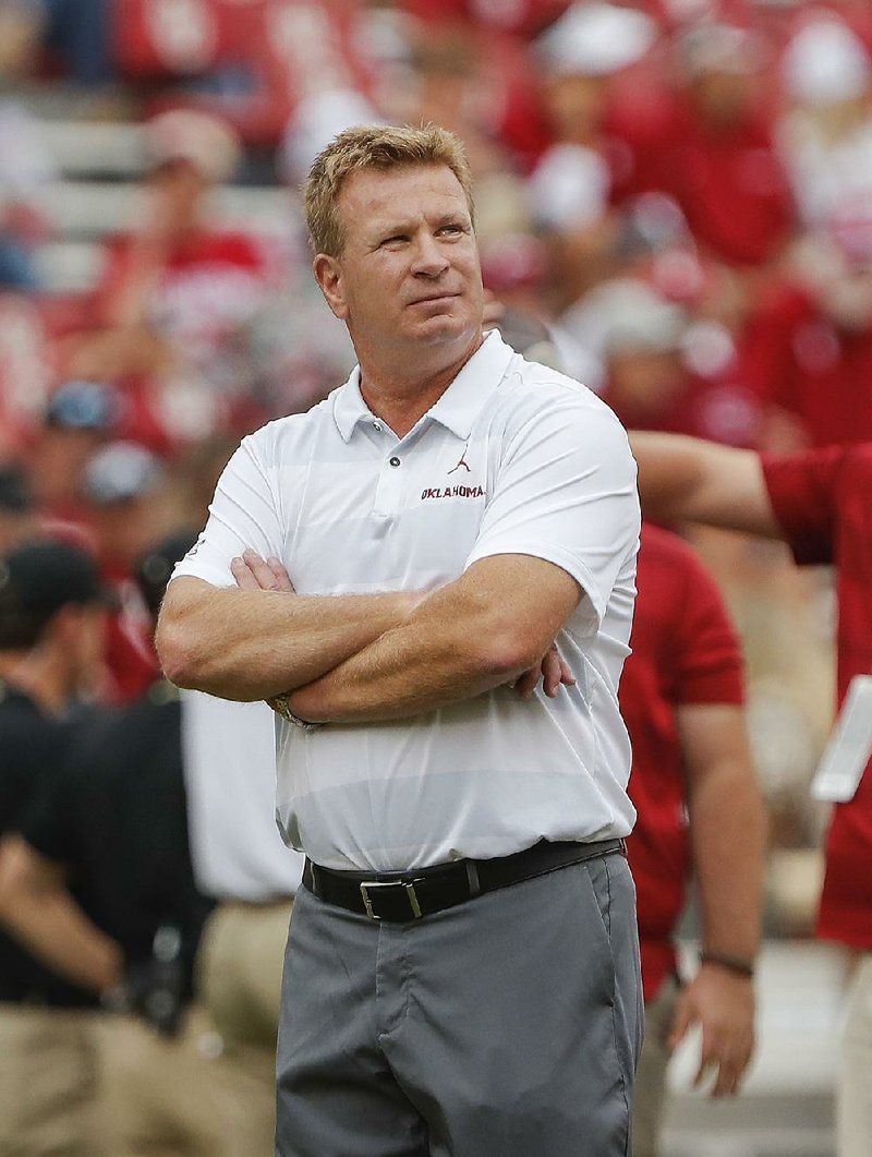 Oklahoma defense coach Mike Stoops before the start of an NCAA college football game against Baylor in Norman, Okla., Saturday, Sept. 29, 2018.