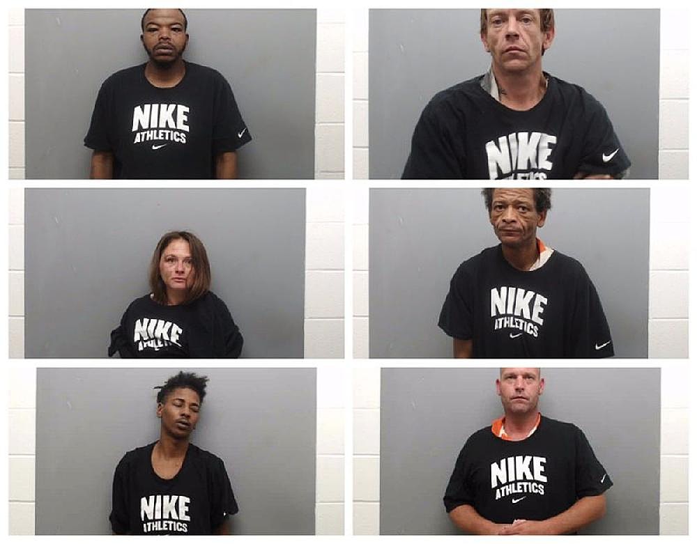 Mug-shot apparel at Arkansas jail draws flak; activist’s post on