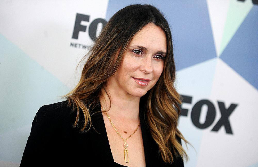 Jennifer Love Hewitt Back On Tv After Life Break