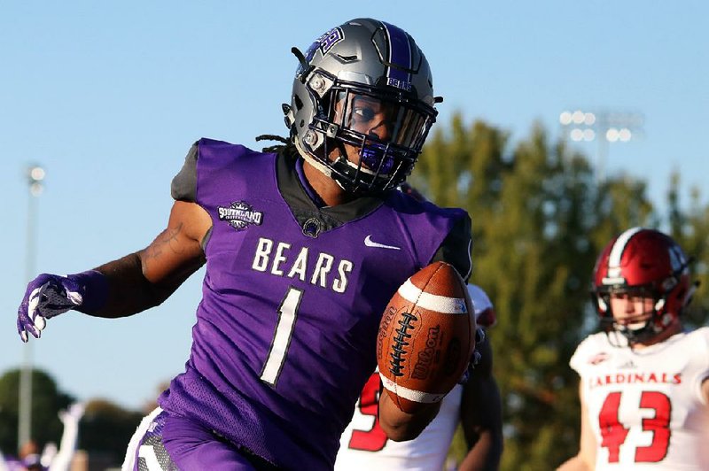 Cedric Battle caught two 32-yard touchdown passes in the first half of UCA’s 40-27 loss to Incarnate Word on Saturday at Estes Stadium in Conway.