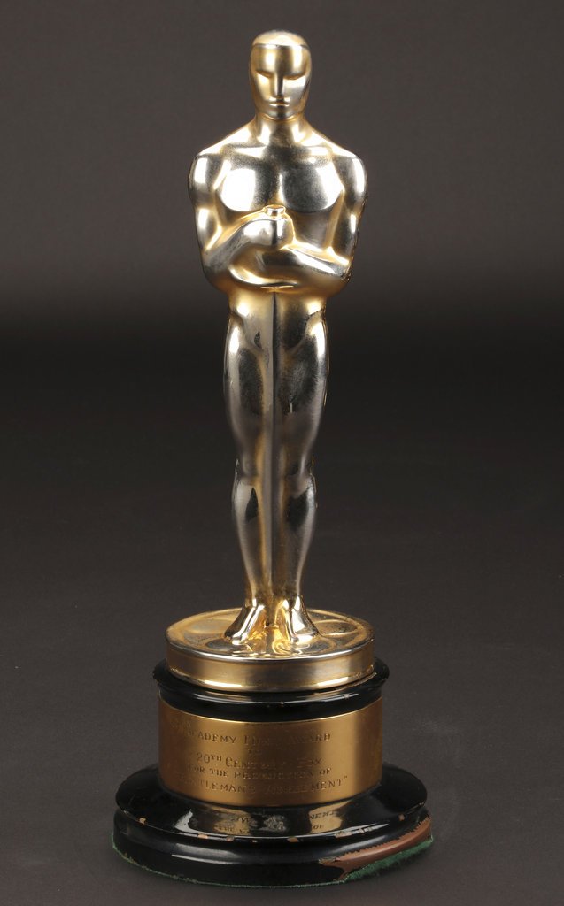 Oscar Winners Can Sell Academy Award for Only $10, Per Rules