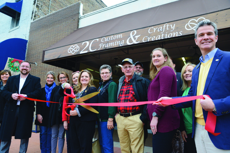 Custom framing shop opens with new owners Magnolia Banner News