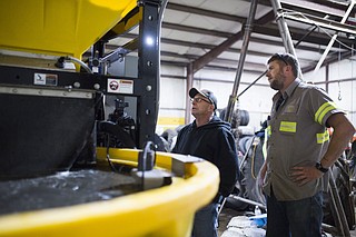 Northwest Arkansas road crews prepare for winter weather | Northwest ...