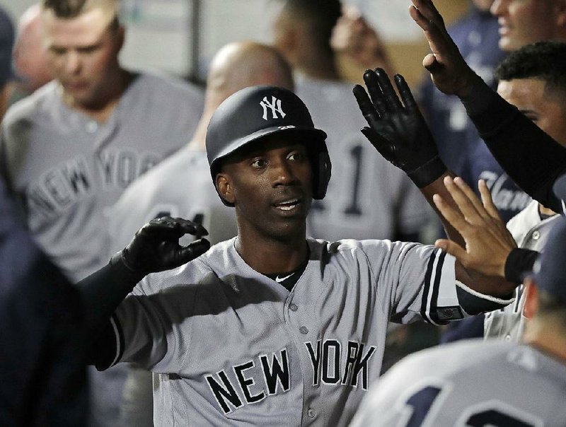 Yankees Acquire Andrew McCutchen From Giants - The New York Times