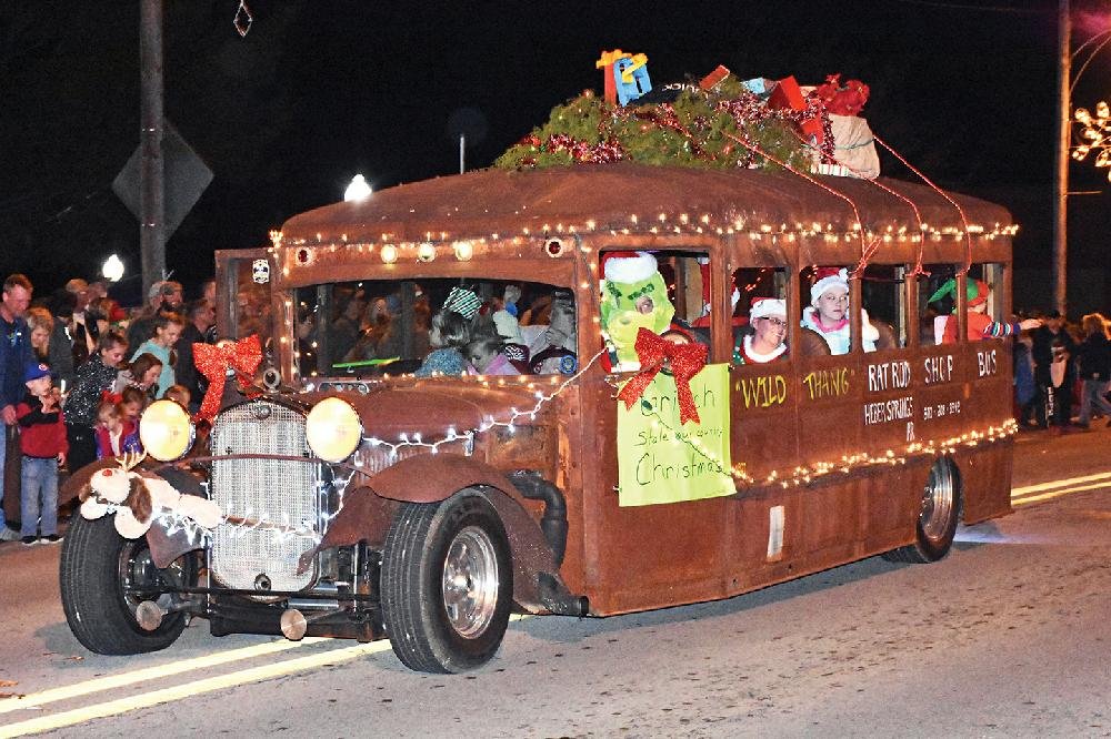 Heber Springs Lighted Christmas Parade