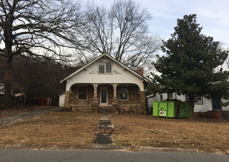 North Little Rock police are investigating the death of a Maumelle man whose body was found in this vacant house on Monday. 
