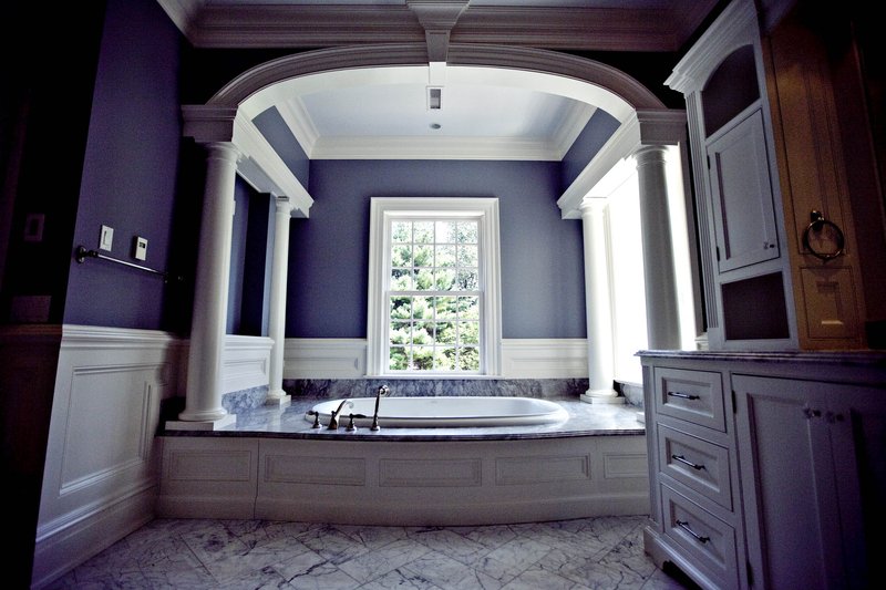 Bloomberg/DANIEL ACKER This bathtub was installed below an archway in the master suite bathroom of a multi-million-dollar home in Greenwich, Conn., in 2009.