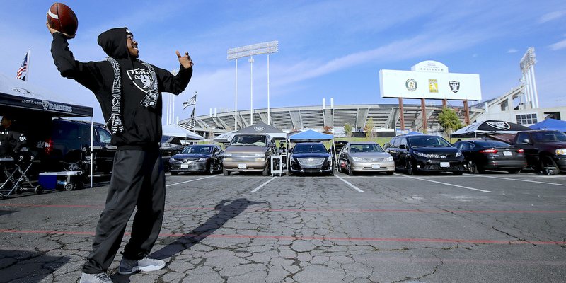 Raiders prepare for possible final game ever in Oakland – The