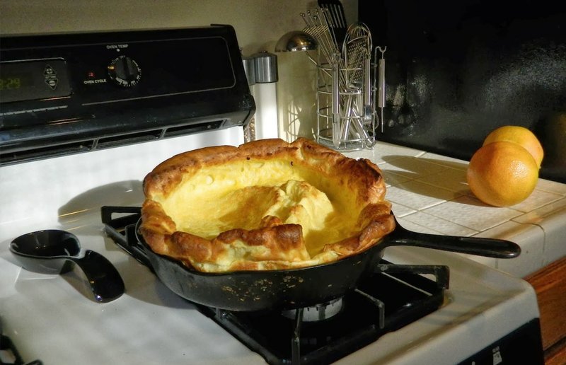 A Dutch baby pancake fresh from the oven and ready for breakfast. (Jengod, Creative Commons Attribution-Share Alike 3.0 Unported)