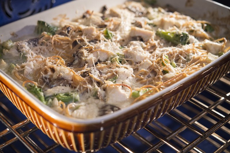 Cheesy Spaghetti Chicken Casserole