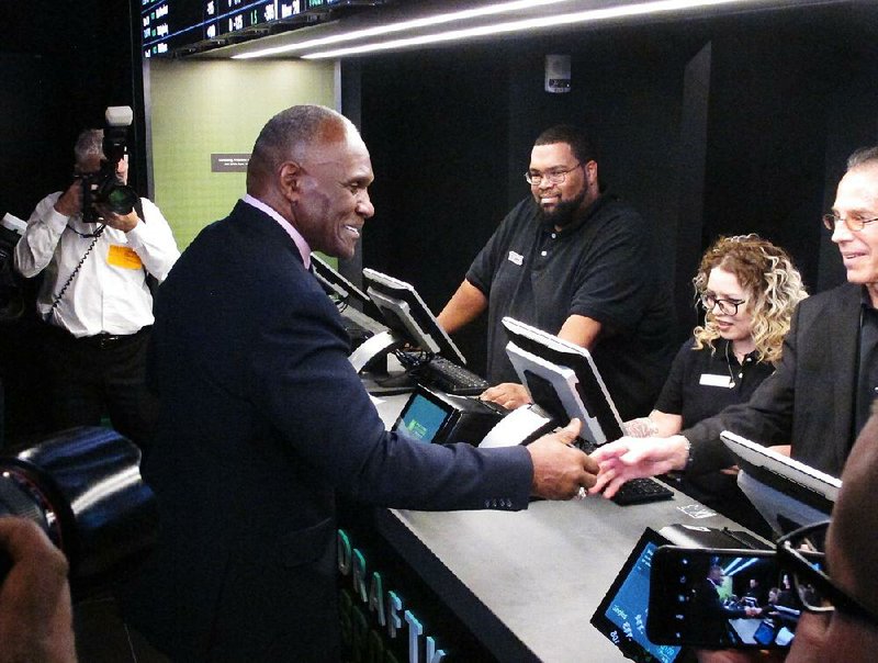 Former New York Giants linebacker Harry Carson in November places a bet on the New York Yankees to win the 2019 World Series at Resorts Casino in Atlantic City, N.J. 