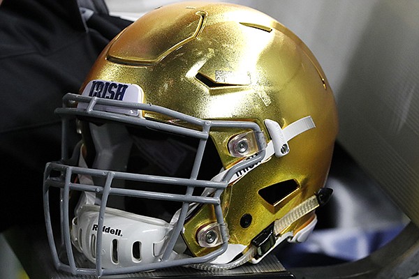 Notre dame hot sale helmet 2019