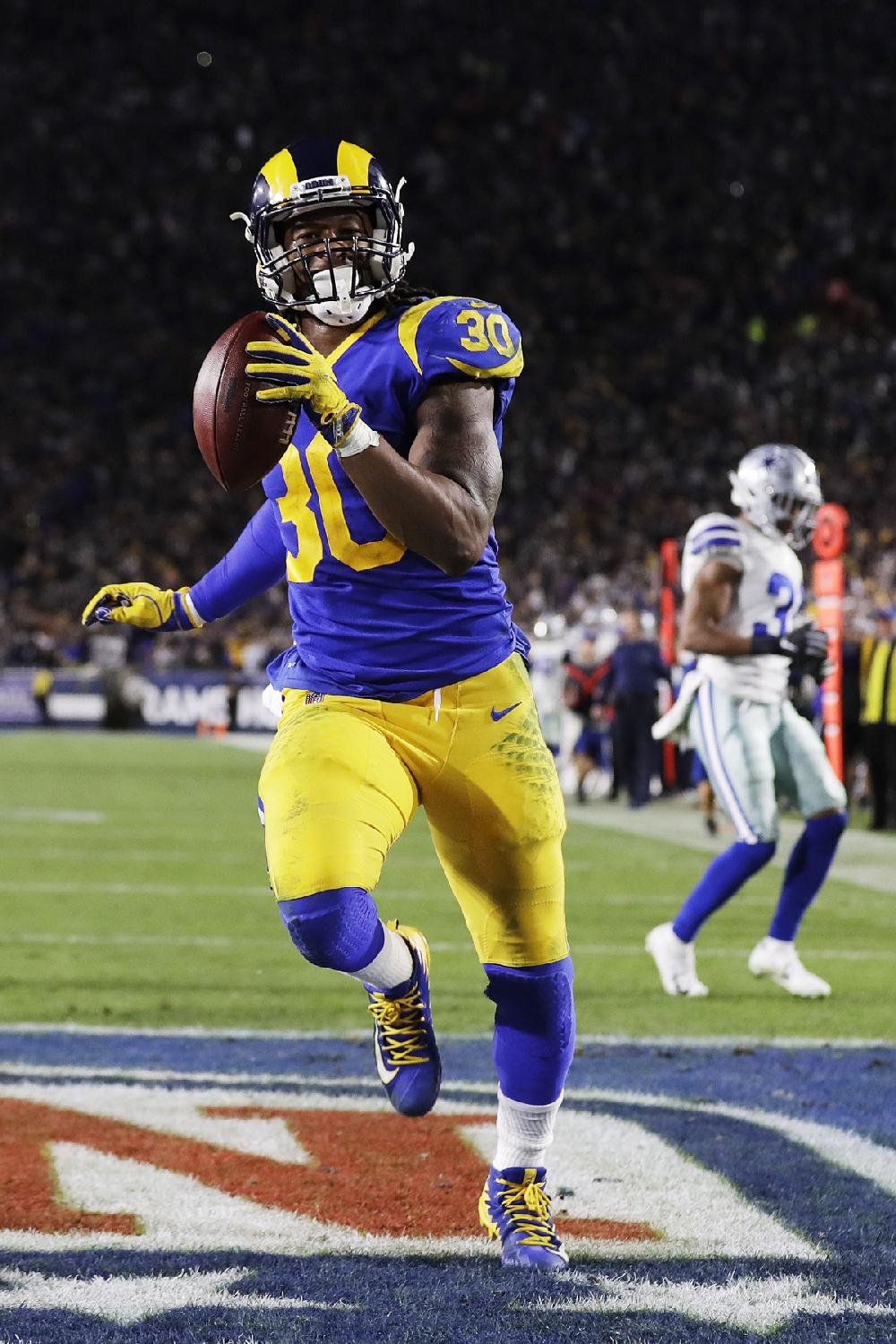 Anderson, Rams run past Cowboys