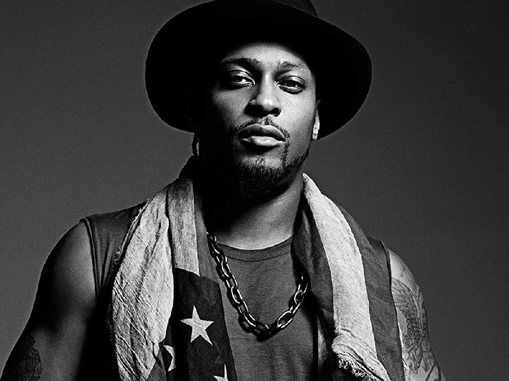 D'Angelo scores gamer tune, McCartney uses technology