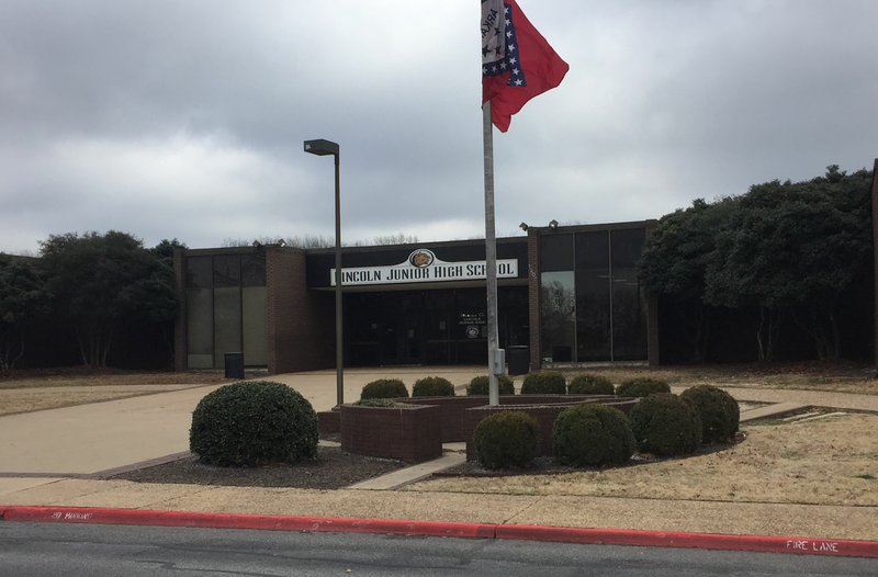 NWA Democrat-Gazette/DAVE PEROZEK Bentonville School District administrators are planning renovations at Lincoln Junior High School estimated to cost nearly $5 million.