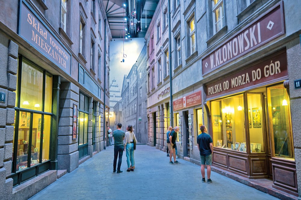 At Gdansk’s new Museum of the Second World War, visitors walk through reconstructions of the Polish streets where the war took its toll.