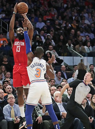 Step-back 3 NBA's new weapon, though not a shot for everyone | Hot ...