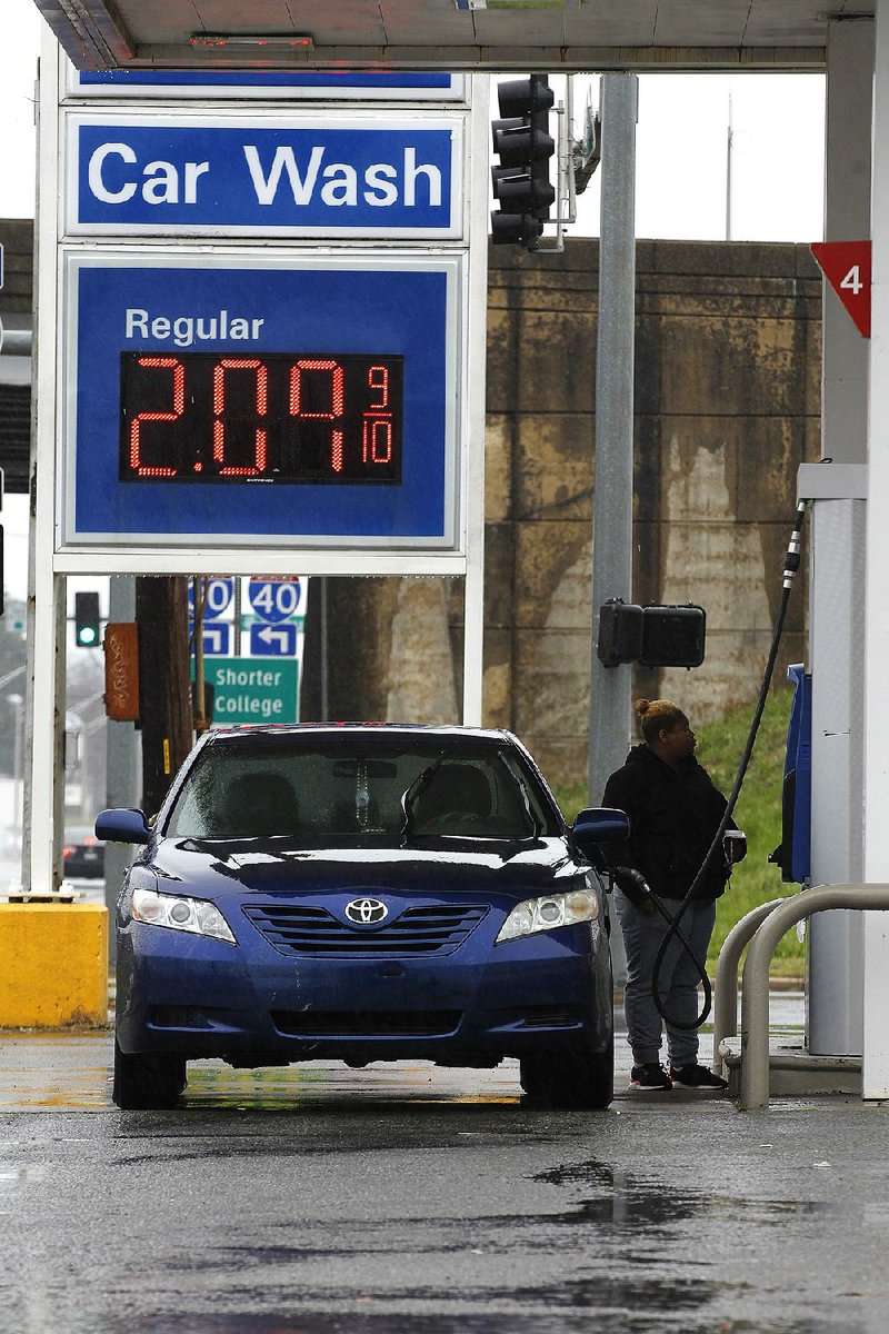 Gasoline prices' rise in Arkansas, nationally tied to oil costs, cold
