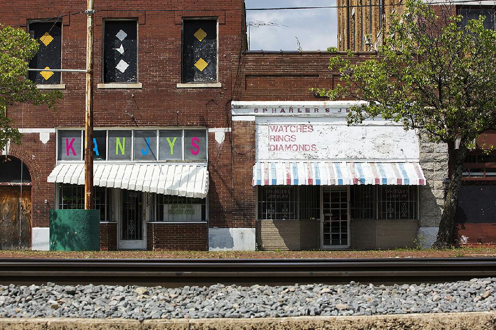 Proposal on cutting blight advances