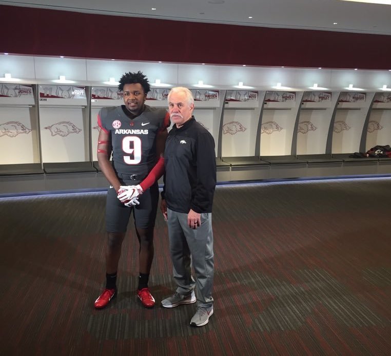 2020 LB-DE Lanell Carr. 2020 LB-DE Lanell Carr.