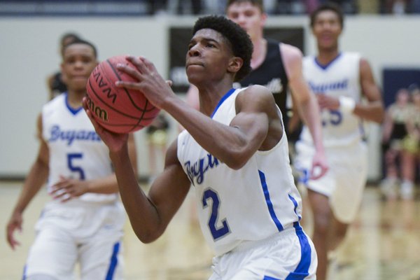 Wholehogsports Bryant S Robinson Vaults Into National Spotlight