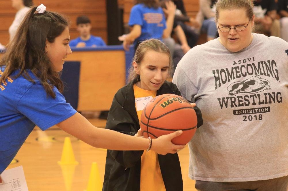 special-olympics-basketball-skills