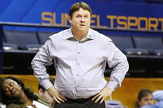 UALR women play waiting game prior to their opener | The Arkansas ...